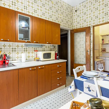- & Roomy With Balcony! *